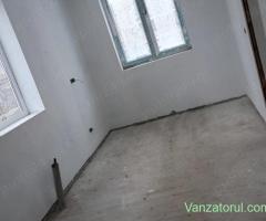 Vând casa în Becicherec