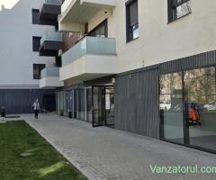Investiție sigură!Spațiu modern 84mp complet amenajat, vitrină stradală 2 parti - Gata de deschis!