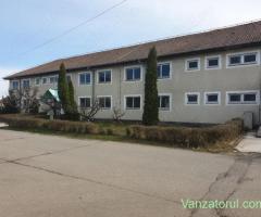 Vand Hale cu teren Zona Metro,( fosta fabrica),teren 14500 mp ,Hale 9 cladiri P+E, platf betonate