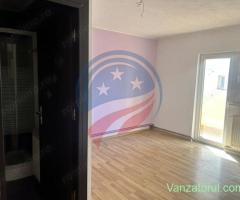 Vilă spațioasă D+P+E+M, 400 mp | Curte generoasă 400 mp | 3 intrări