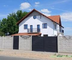 Casa individuala cu 6 camere Parter + 1 Etaj in Comlosu Mare