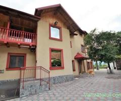 Campulung - Leresti, casa de munte, teren 5503 mp