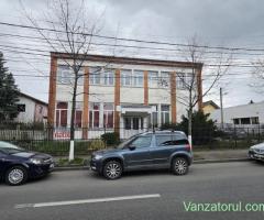 Cladire de vanzare