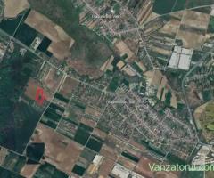 Vanzare - Teren Intravilan 64.000 mp - langa padure