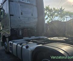 vând cap tractor mercedes