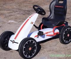 Kart cu pedale, pentru copii, de la Fiat Abarth, cu roti moi, White