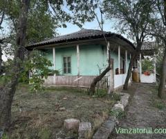 Casa Batraneasca Din Piatra Cu Curte 2042mp