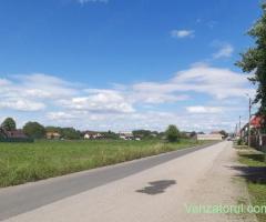 Vand teren intravilan Lunca Calnicului construibil utilitati la drum asfaltat, pozitionat central