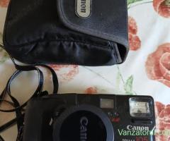 Vand aparate foto vechi