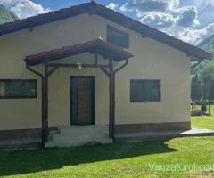 Antidotul stresului urban: Casă cu vedere la munte în Brezoi Schimbă-ți frecvența chiar azi!