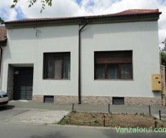 Casa din caramida 4 camere zona centrala, renovata complet in anul 2023, mobilata si utilata