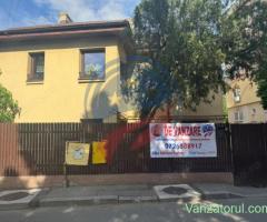 Casă p+1 formata din doua apartamente