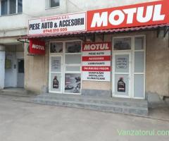 De vânzare, de închiriat spațiu comercial cu marfă afacere la cheie