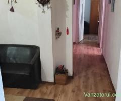 Proprietar Vând apartament 3 camere, 64 mp, 2 băi, 2 balcoane (7m și 2.5m), str. Dunării