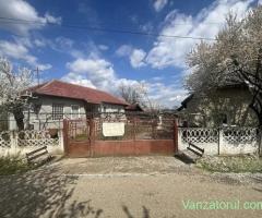 Casa de vanzare