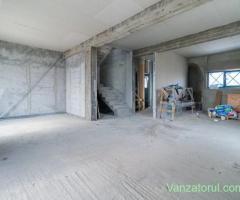 Casa Corbeanca ,curte generoasa, terasa si loc de parcare