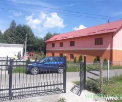 Clădire comercială cu teren generos - Neagra Șarului