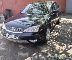 vînd autoturism