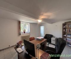 Spatiu Comercial 2 camere central de inchiriat