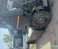 Dezmembrez iveco stralis