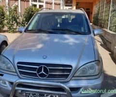 Vand Mercedes ML 400 CDI an 2002 diesel Cutie automata 3200 Eur negociabil
