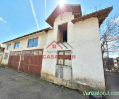 Casa si hala in Baicoi--68.500e
