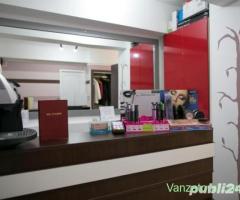 Închiriez camera/post lucru în salon pentru manichiura pedichiura in zona Cotroceni