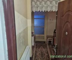 Se vinde .Apartament 3 camere