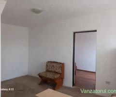 BRASADAS vinde ap 2 cam 33mp CARAMIDA la etajul 4 în Micro 14.