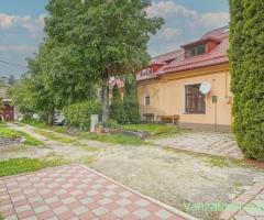 3 camere tip casă, parcare proprie, pod și magazie, Str. Lungă