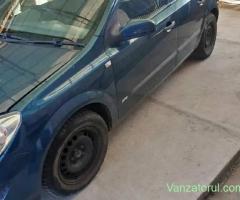 dezmembrez opel astra H