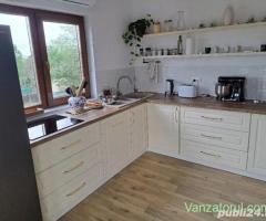 Vand Casa Pensiune in Novaci Transalpina an constructie 2025