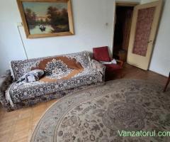 Vând apartament cu 2 camere bloc de 4etaje la parter zona bună govandari