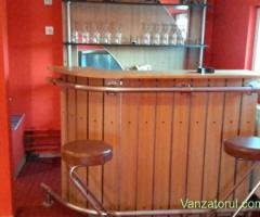 Vila de vânzare (parter etaj 1 etaj 2)si anexe