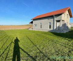 Casă individuală de vânzare proprietar teren 720 mp construcție 2024
