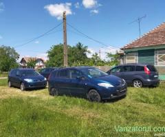 dezmembrez Mazda 5