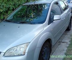 Vând Ford focus