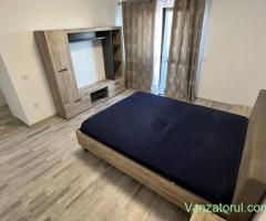 Garsoniera decomandata si mobilata, bloc nou, etaj intermediar