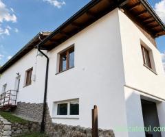 Casă cu 4 camere+teren 569mp, Săcele Cernatu, 200m de primărie centru