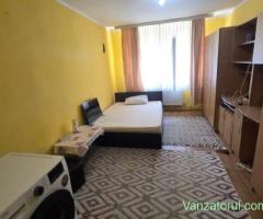 Garsoniera - zona Buziasului -180 euro