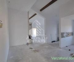 Duplex de vanzare P+M cu 5 camere, in Ghiroda