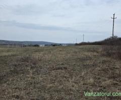 Vindem 6107 mp teren intravilan Paleu