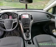 Opel Astra J