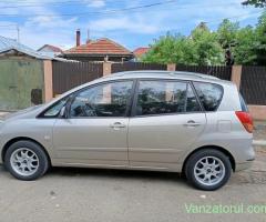 Vând Toyota Controla Verso