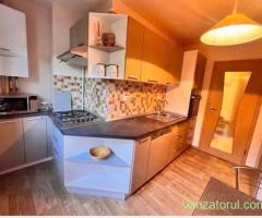 Apartament cu 3 camere Lipovei decomandat etaj 3 cu 2 balcoane si 2 bai centrala proprie