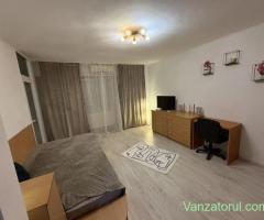 Garsonieră spațioasă, 40 mp, etaj 2, zona Câmpia Libertății