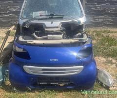 Dezmembrez smart fortwo 0.8 cdi
