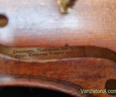 Vioara veche model SRADIVARIUS