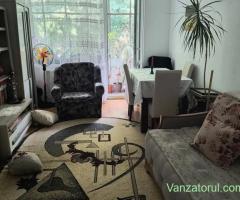 vand apartament cu 2 camere
