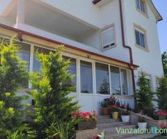 Vila deosebita de vanzare situata intre padure si lac, Balotesti, Caciulati, Jud. Ilfov